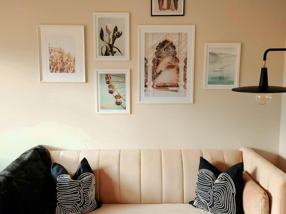 Modern 5 Bedroom Townhouse With Free Parking Glasgow Exterior foto